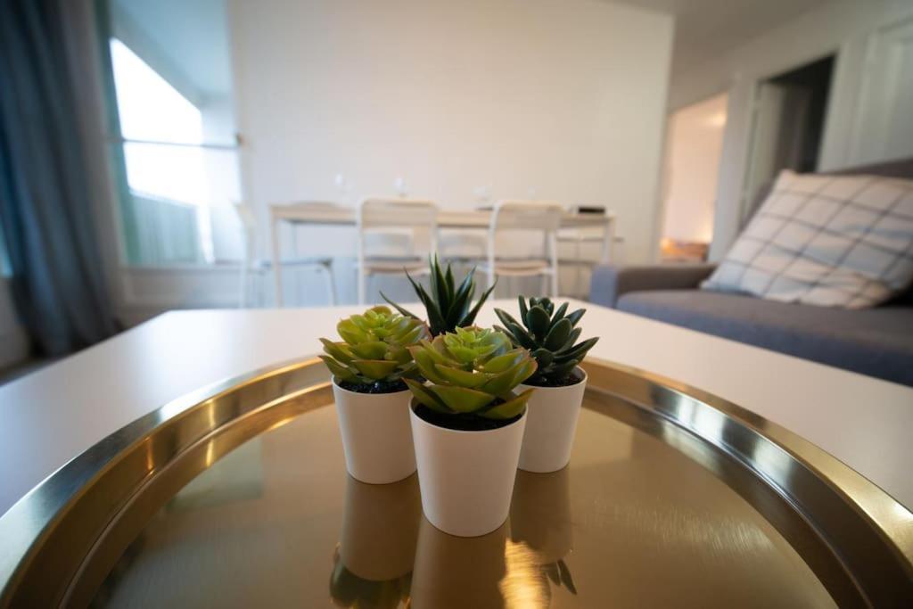 Fully Equipped Apartment Balcony Sleeps 7 Wifi Марсель Экстерьер фото